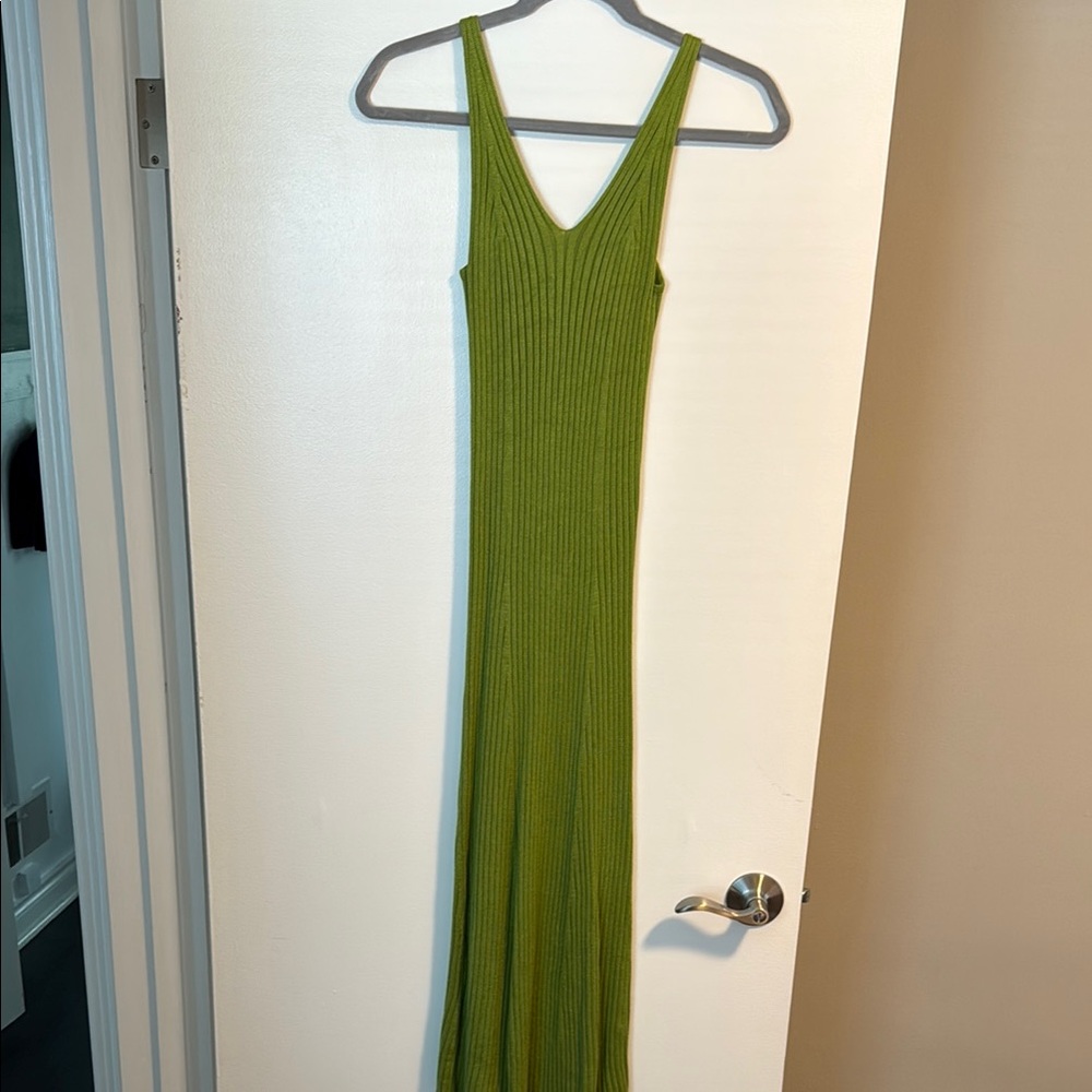 Merokeety Green V-Neck Sleeveless Sheath Midi Dress